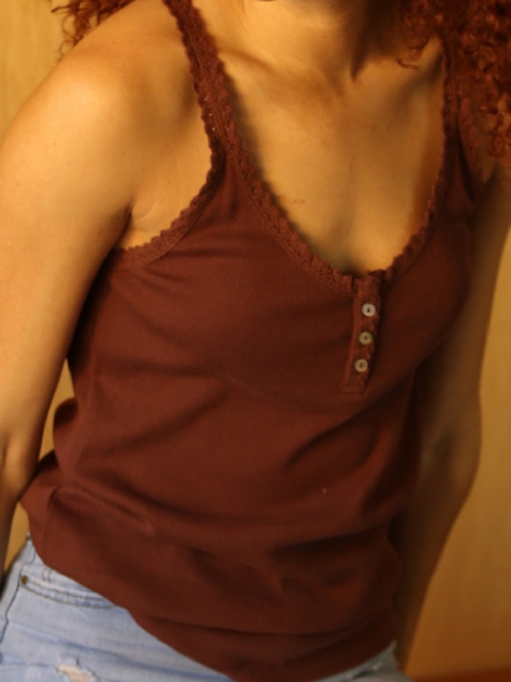 NWT Angie oak lace trim rib knit tank with buttons